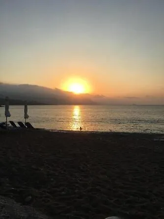Aphrodite Amorosa Villa